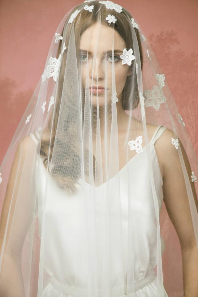 lace bridal veil