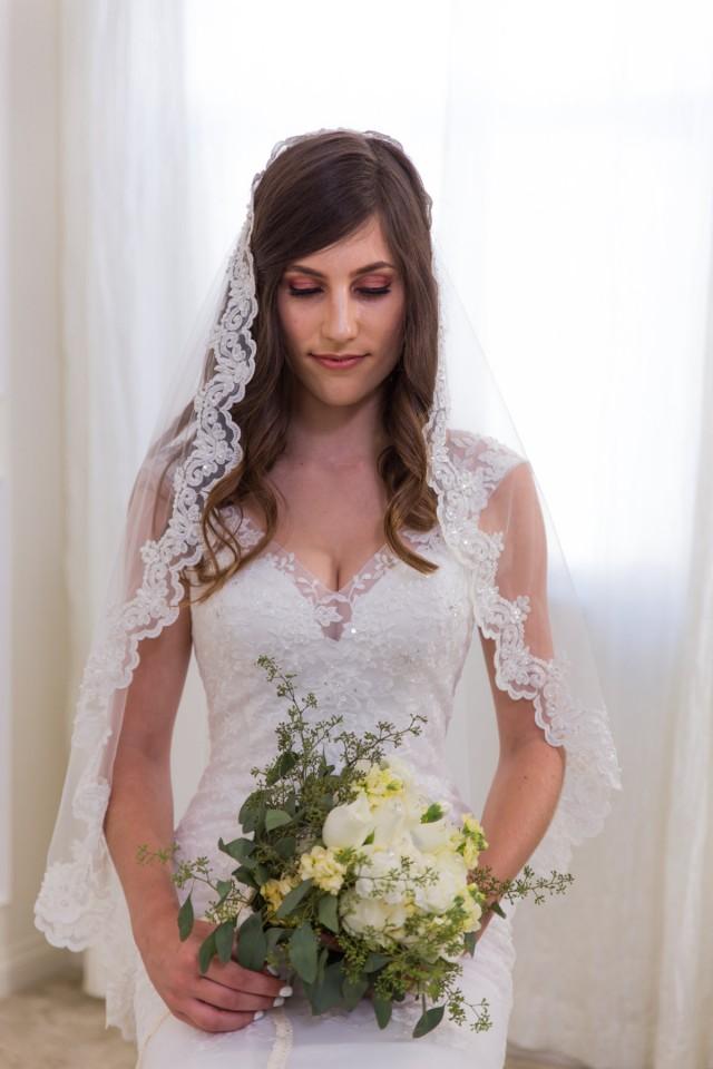 Lace Mantilla Veil, Bridal Lace Single Layer, 1 Tier, Circle Cut