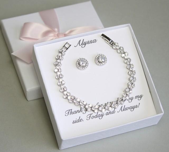 bridesmaid necklace and bracelet set