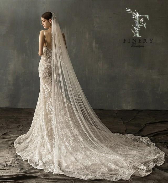 Elegant Scattered Pearl Wedding Veil, Scattered Pearl Raw Edge Bridal Veil, Chapel Veil, Pearl