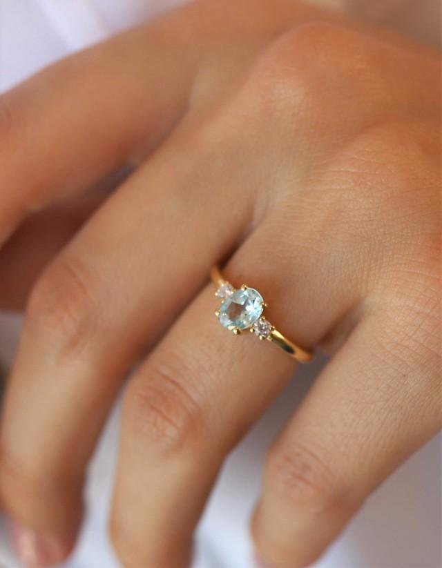 Engagement Ring Wedding Ring Statement Ring Promise Ring January Birthstone Beautiful Ring Engagement Ring Garnet Ring Oval Cut Ring