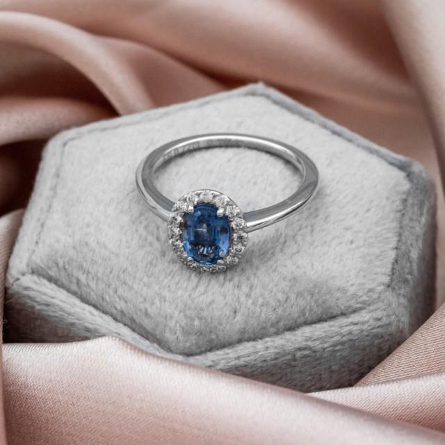 genuine sapphire and diamond ring