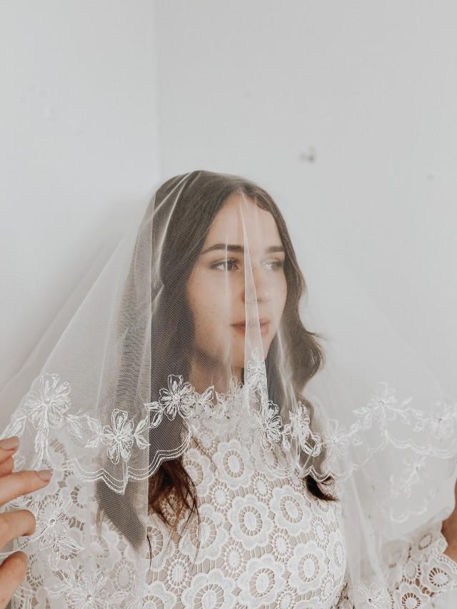 Elegant Embroidered And Beaded Veil, Fingertip Waltz Length Veil, Ivory