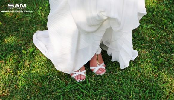 Photo - Golden Legs - Wedding Day - StockPicture #1973329 - Weddbook