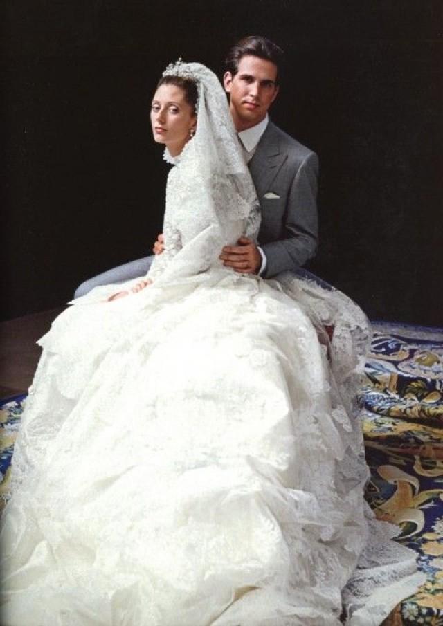 Risultati immagini per abiti da sposa valentino