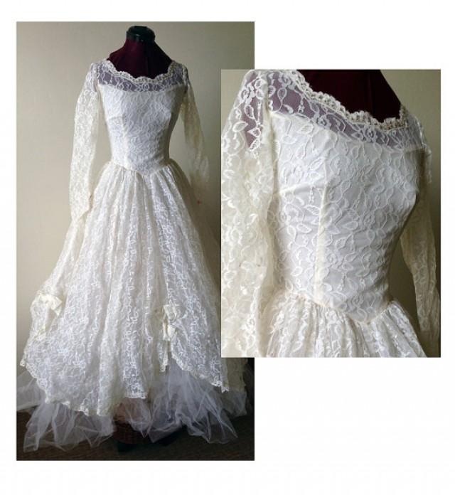1960s Wedding Dress W/ Layers, Bows, & Lace - Classic 60s Wedding Dress ...