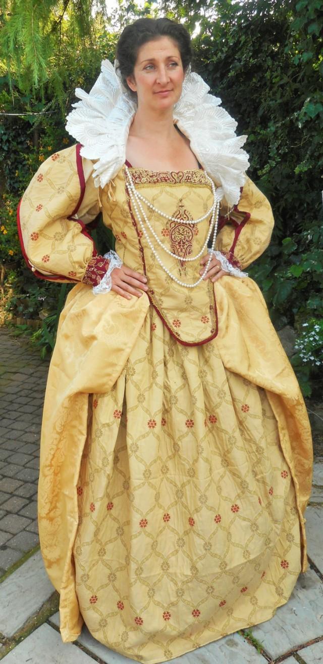 Queen Elizabeth The 1st Golden Gown Complete With Neck Ruffle Tudor ...