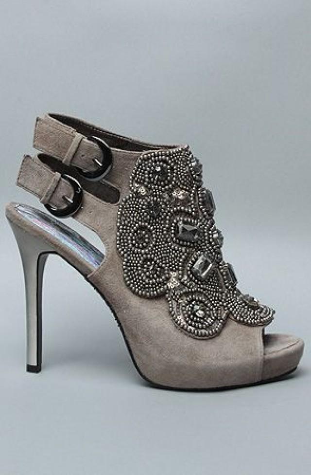 Shoe - Style #2422957 - Weddbook