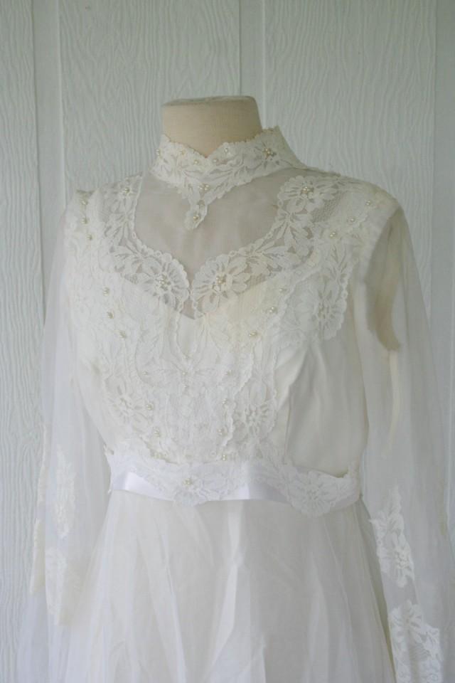 Vintage Ivory Lace Wedding Gown, Bridal Gown With Sleeves, Vintage ...