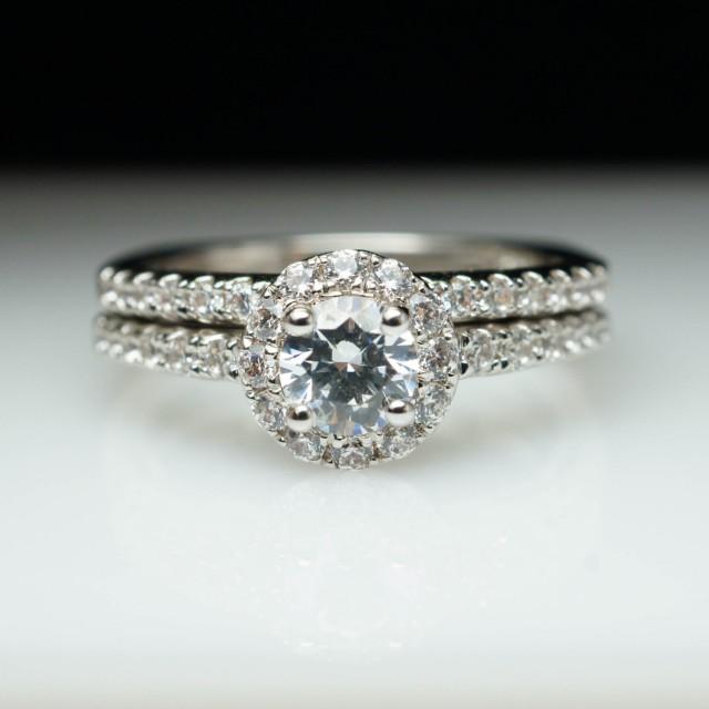 Round Halo Diamond Engagement Ring & Wedding Band Complete Set Halo ...