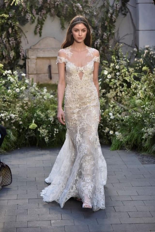 The-hottest-wedding-trend-19-bridal-dresses-with-exposed-shoulders-4 ...