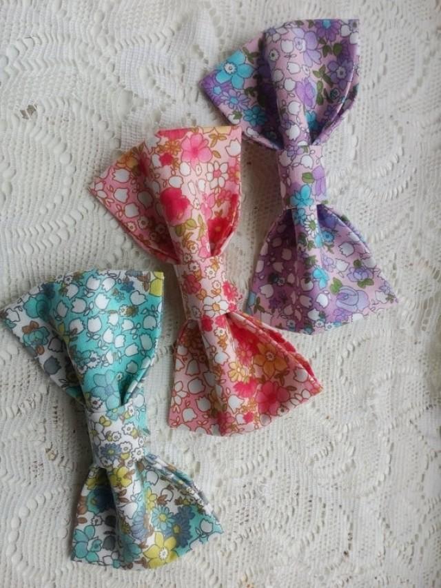 Floral Bowties Set Of Three Cottage Chic Wedding Bow Ties Mint Wedding ...