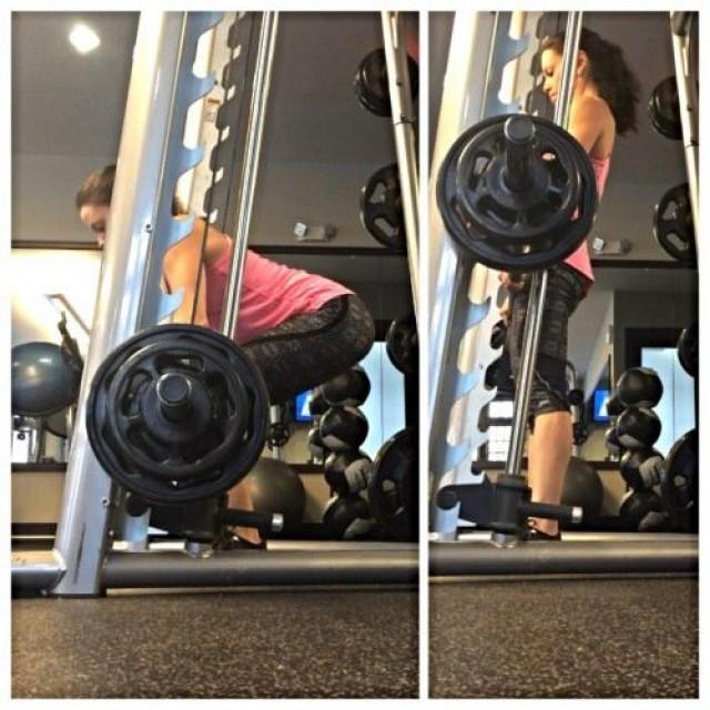 Using The Smith Machine For Deadlifts - Stiff Leg Dead Lifts For Women ...