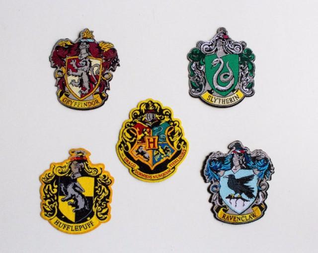 Harry Potter Set Of 5 Hogwarts Houses Patches - Iron-on 3 Inch Patches ...