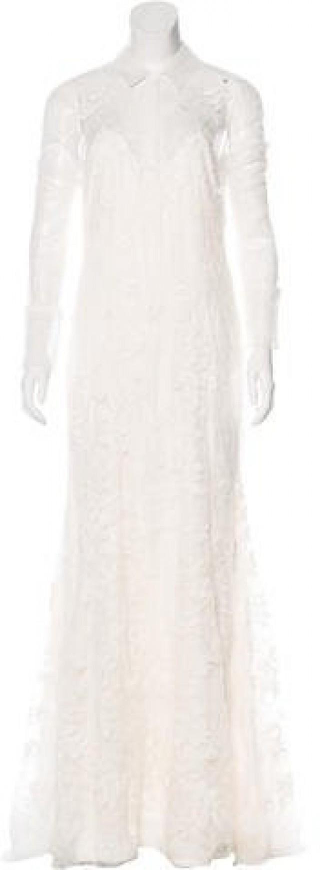 Vera Wang Lace Wedding Gown #2751847 - Weddbook