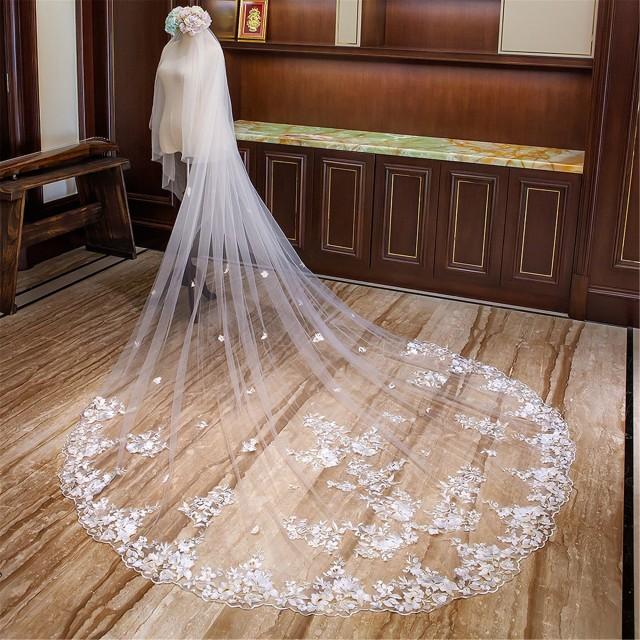 Two Layers Hem Lace Veil//3D Ivory Flower//Cathedral Wedding Veil ...